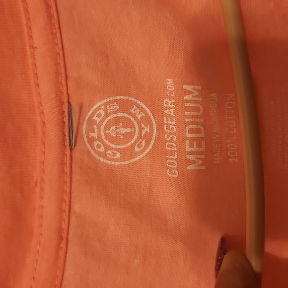 NWT Golds Gym retro tee - Picture 3 of 3